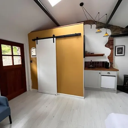 The Little Gem * Shercock