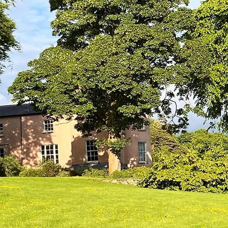 بيت للعطل The Little Gem