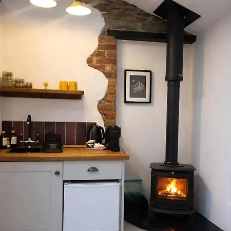 Сasa de vacaciones Little Gem At Lough Sillan House - Adults Only *