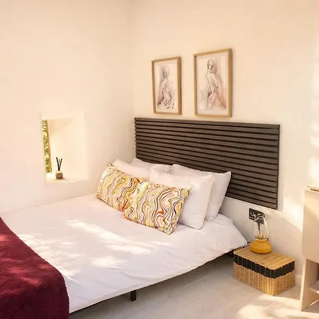 Semesterbostad Little Gem At Lough Sillan House - Adults Only *